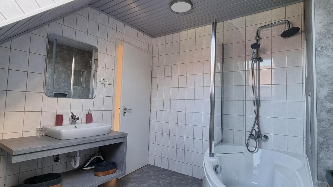 Betti Vendeghaz Apartment Alsopahok Ngoại thất bức ảnh