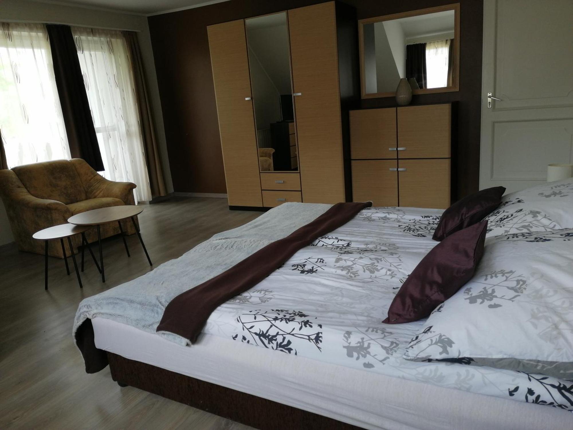 Betti Vendeghaz Apartment Alsopahok Ngoại thất bức ảnh
