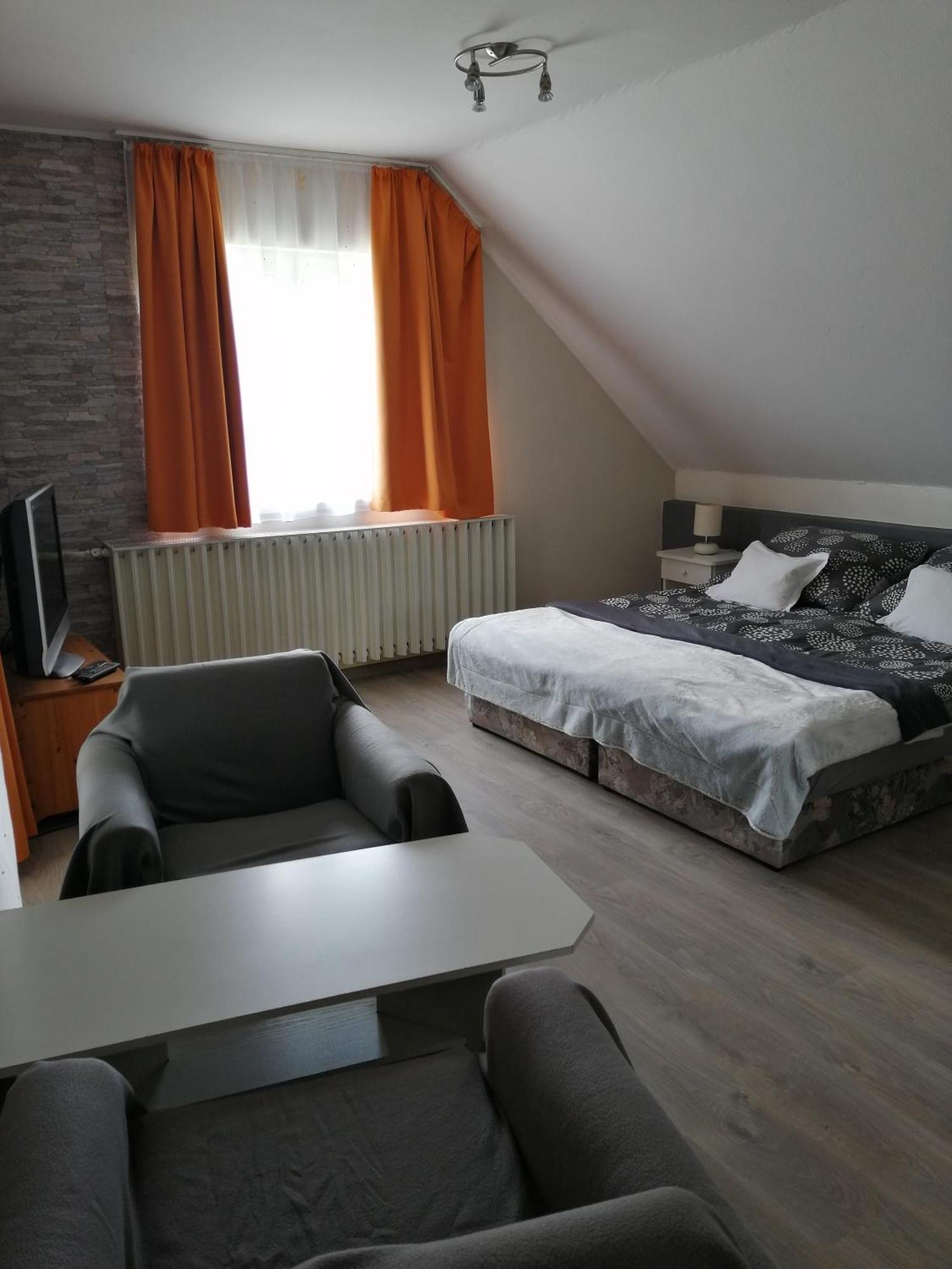 Betti Vendeghaz Apartment Alsopahok Ngoại thất bức ảnh