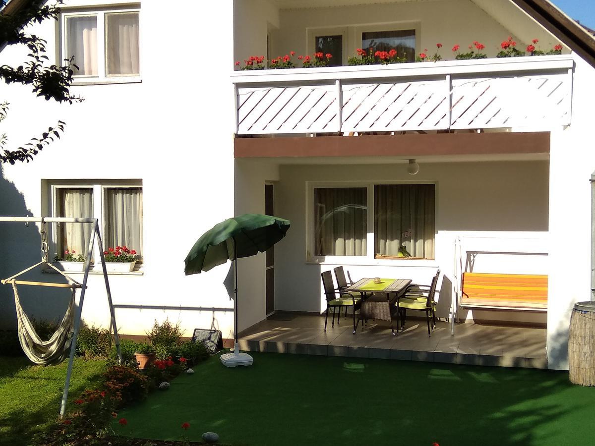 Betti Vendeghaz Apartment Alsopahok Ngoại thất bức ảnh